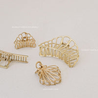 Curious Curator Hair Claws